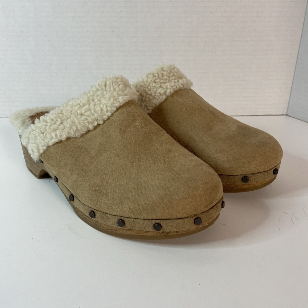 Faryl Robbin Faux Suede Sherpa Lined Clogs Size 7 Tan Vegan Slip On Studded Shoe